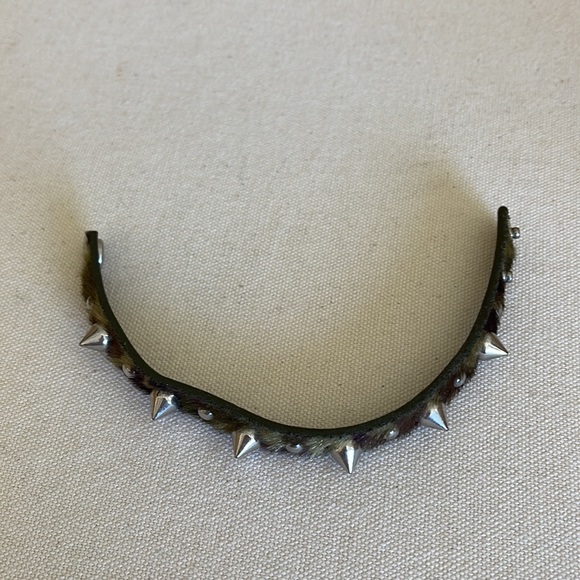 Cute Pony Fur Animal Print Silver Studded Snap Cuff - Picture 11 of 12